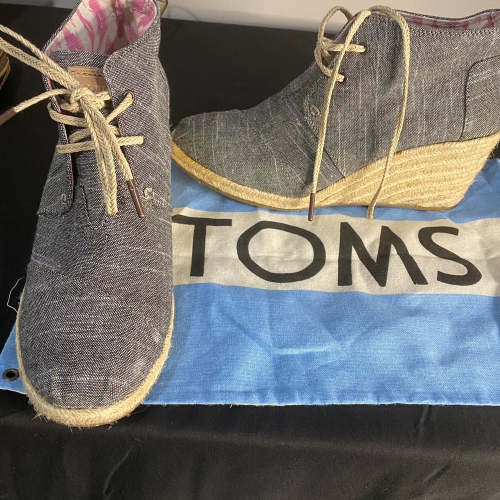 TOMS Wedge Booties
